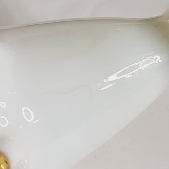 Vintage MCM Fenton Milk Glass Amber Gold Crest Ruffled Pedestal Vase - Picture 4 of 13